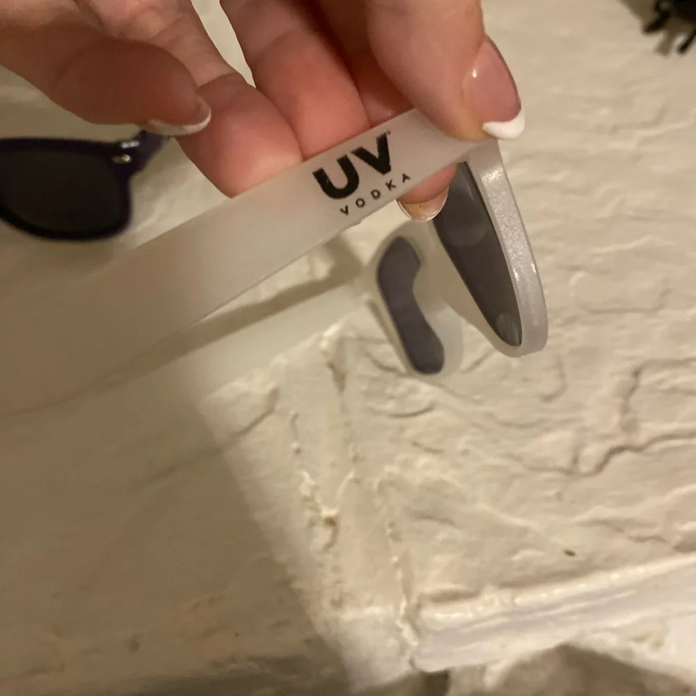 Set 3 Sunglasses Black White Purple Johnnie Walker Whiskey Barefoot UV Vodka
